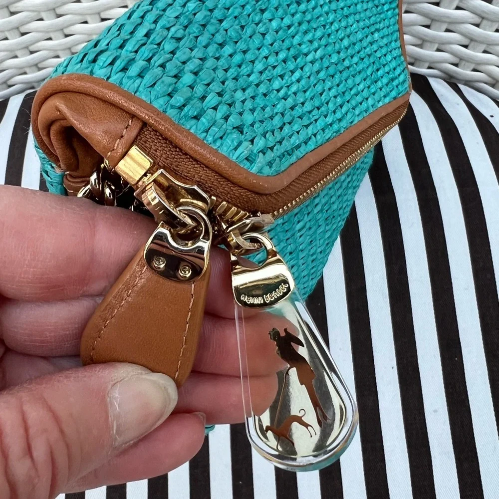 Henri Bendel Debutante Asymmetrical Folding Turquoise Raffia Wristlet/Clutch - Picture 3 of 12